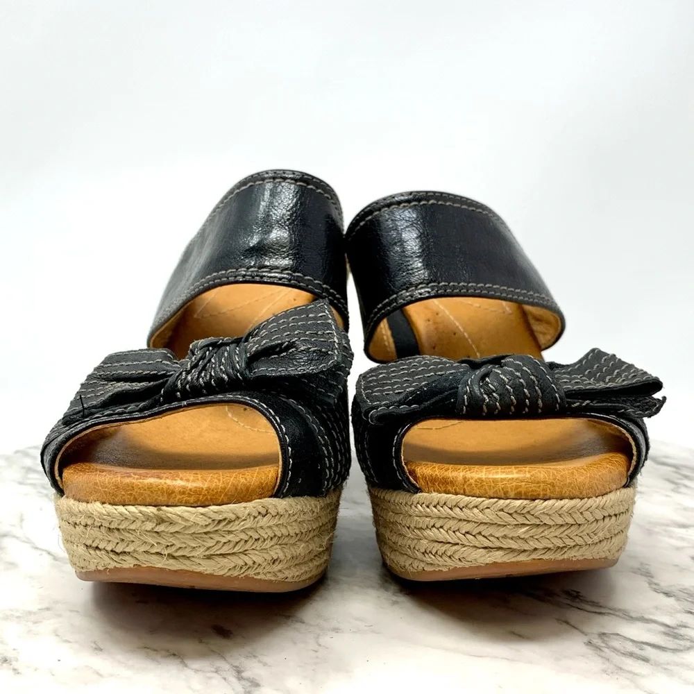 Naya Colette Bow Detail Black Leather Chunky Wedges 8.5 Feminine Resortwear Chic